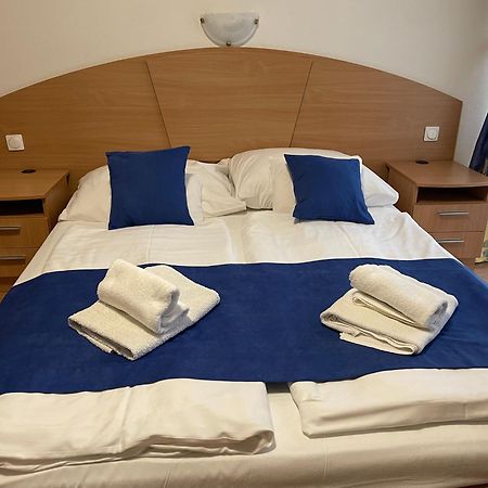 Amore Apartmanhaz Siófok Exterior foto