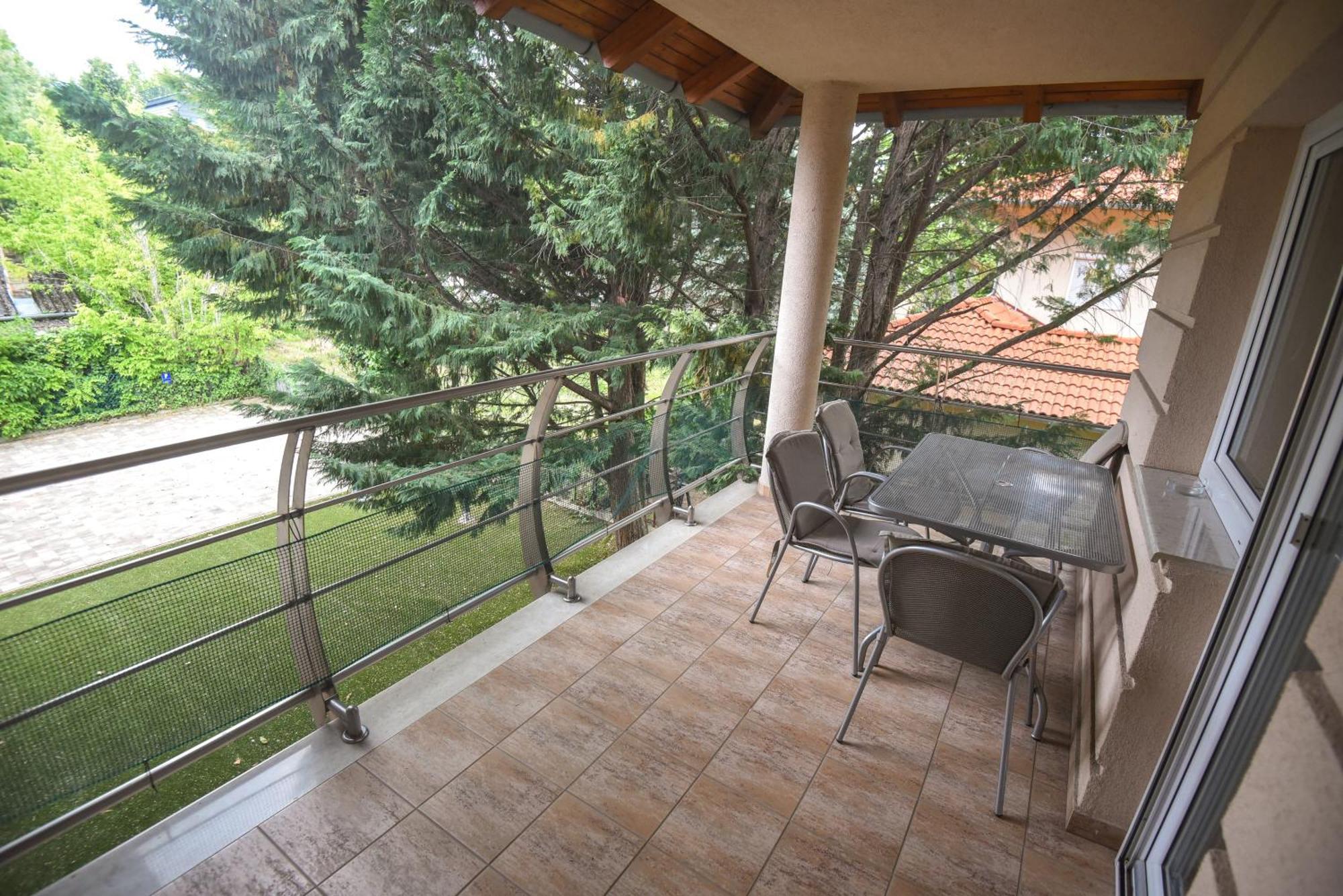 Amore Apartmanhaz Siófok Exterior foto