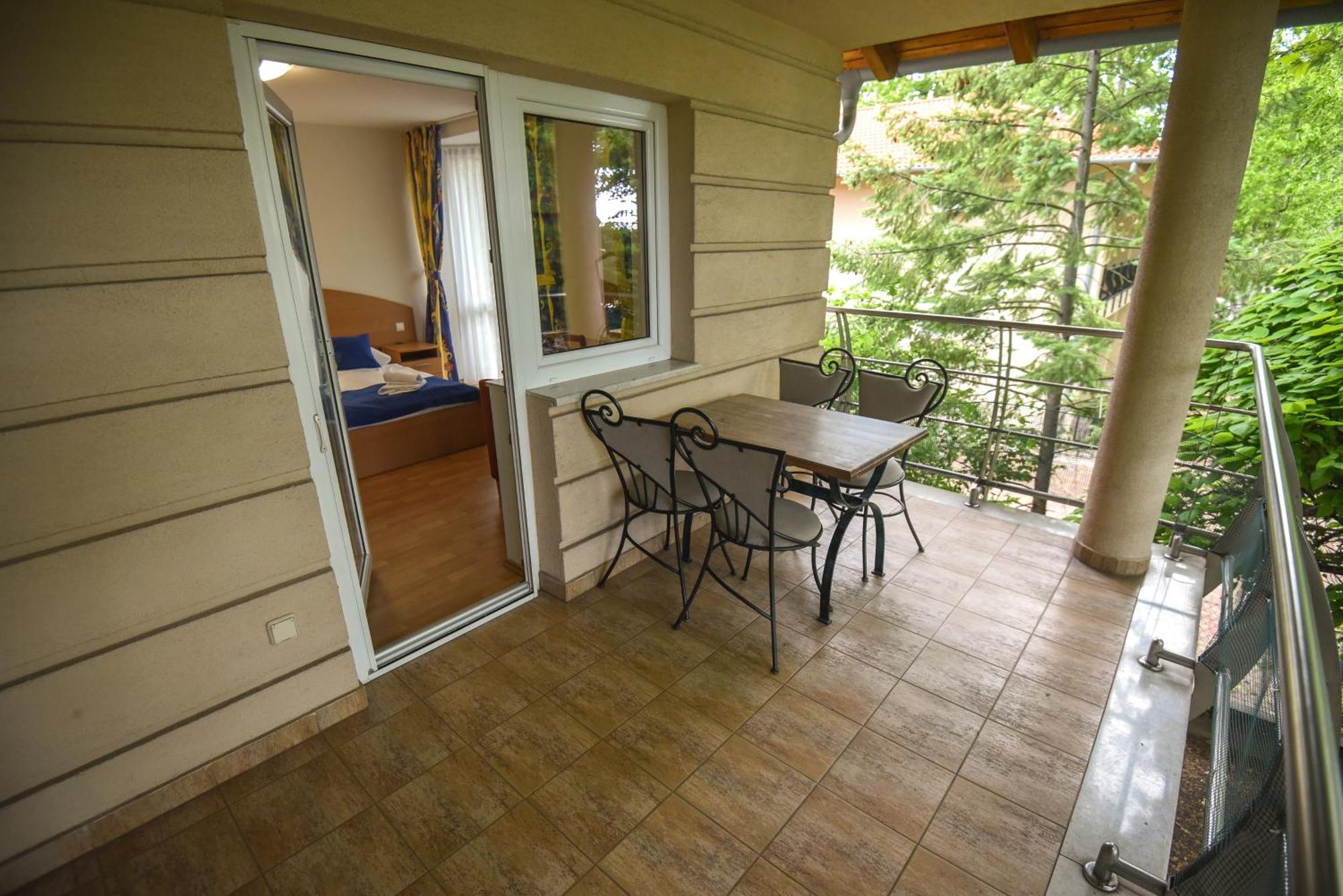 Amore Apartmanhaz Siófok Exterior foto