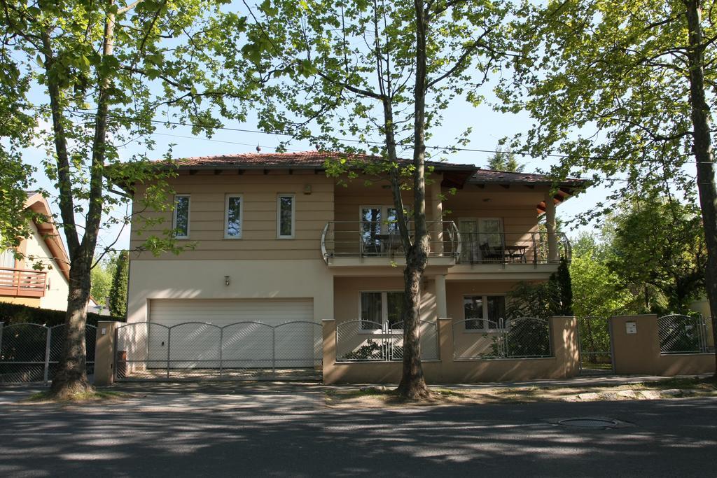 Amore Apartmanhaz Siófok Exterior foto
